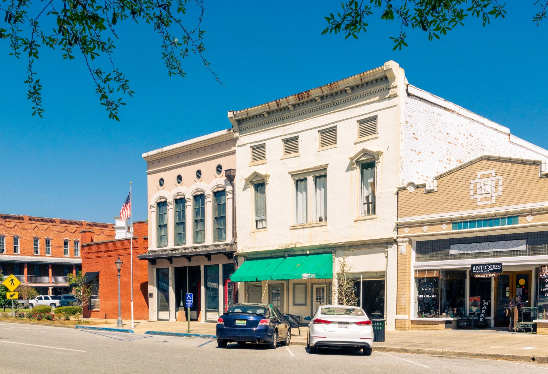 Alabama storefront exterior
